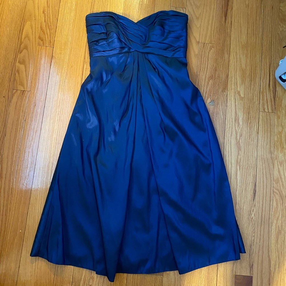 Strapless dress, taffeta material, midnight blue color